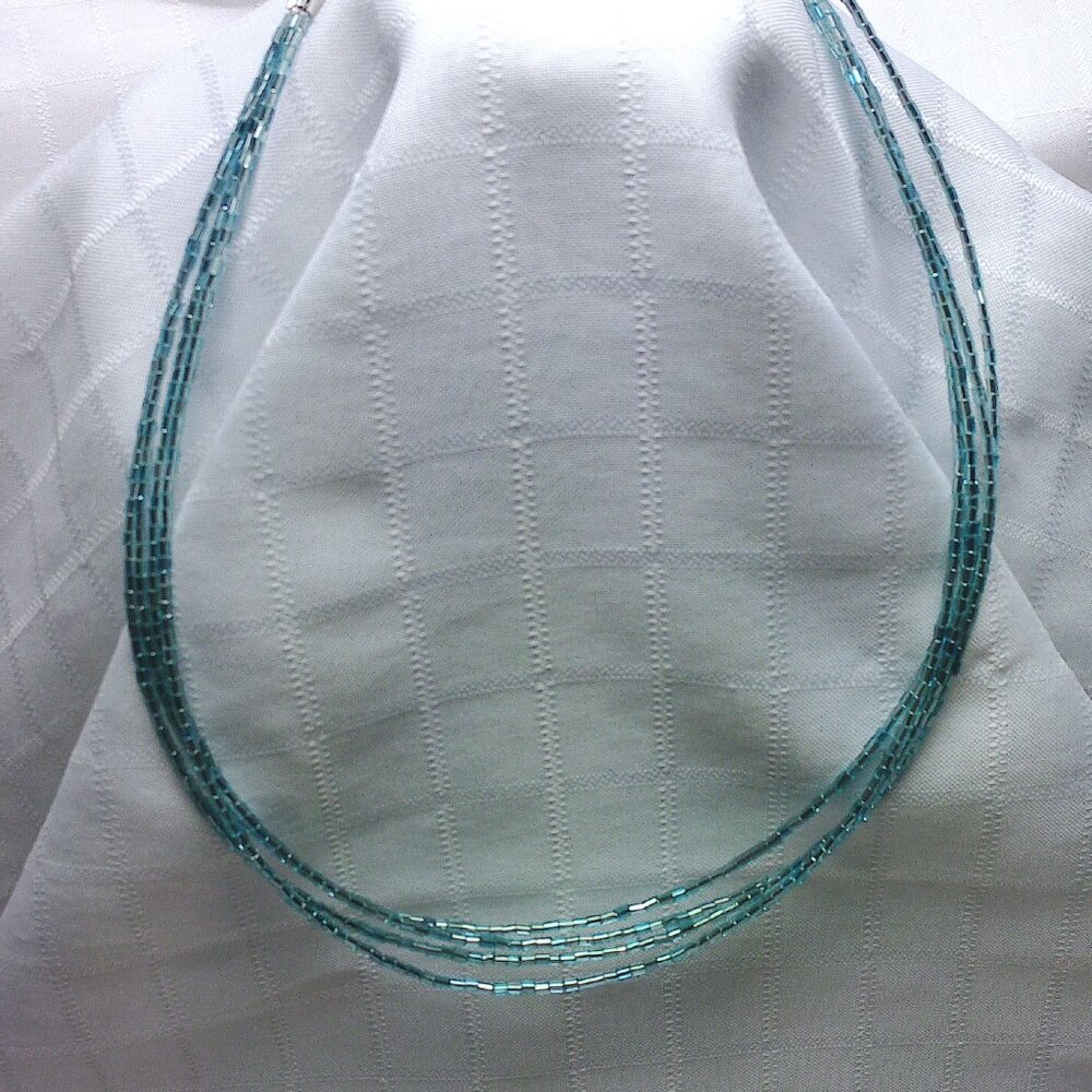 No 1296 Pretty handmade minimalist necklace made from 2-3 mm Czech glass beads